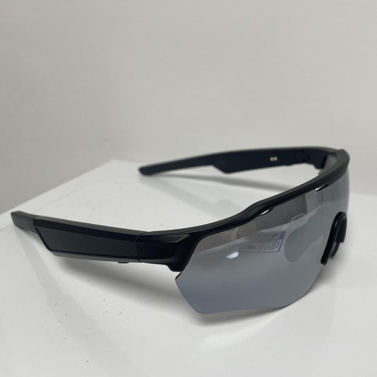 Gafas Inteligentes deportivas IA - Audio, llamadas, asistente de voz, control de cámara. Montura negra, lentes plateadas